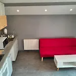 Maison Duplex & Sur Cour بيت ضيافة La Ferté-Gaucher