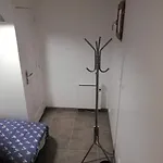 Maison Duplex & Sur Cour بيت ضيافة La Ferté-Gaucher
